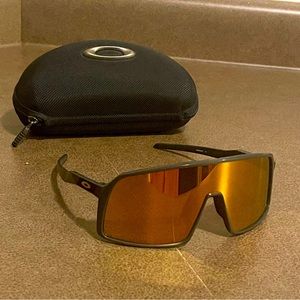 Oakley SUTRO Sunglasses.  PRIZM 24k Lens.